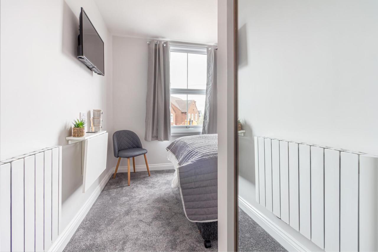Host & Stay - The Bull Inn, 3 Double Rooms Fernhill Heath Extérieur photo